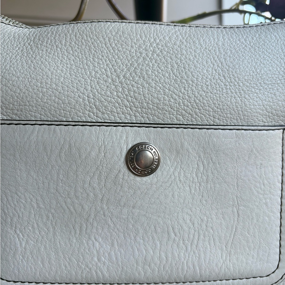 Y2K Coach Chelsea Shoulder Bag | F10890 | Green Interior | Like-New - Picture 2 of 9